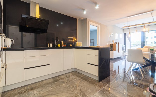 Resale - Apartment / flat - Orihuela Costa - La Florida