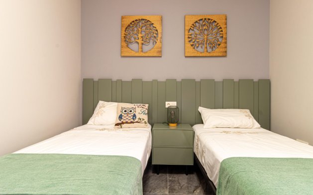 Resale - Apartment / flat - Orihuela Costa - La Florida