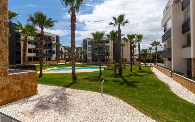 Resale - Apartment / flat - Orihuela Costa - La Florida