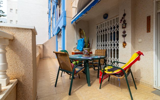 Resale - Apartment / flat - Torrevieja - Playa de los locos