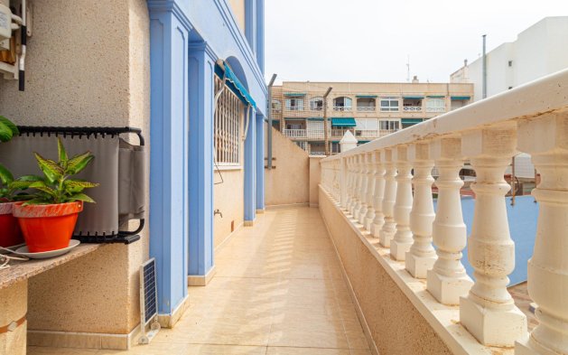 Resale - Apartment / flat - Torrevieja - Playa de los locos