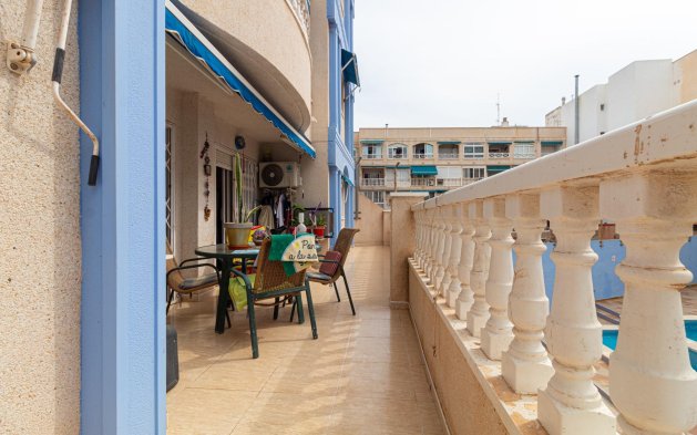 Resale - Apartment / flat - Torrevieja - Playa de los locos