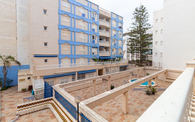 Resale - Apartment / flat - Torrevieja - Playa de los locos