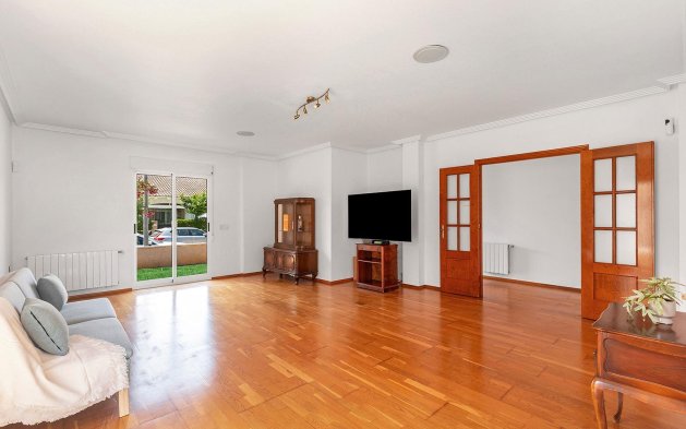 Resale - Villa - Pilar de la Horadada - La Torre de la Horadada