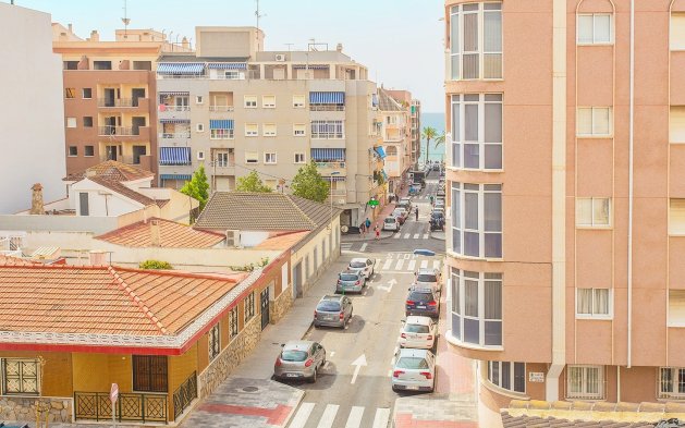 Resale - Apartment / flat - Torrevieja - Playa del Cura