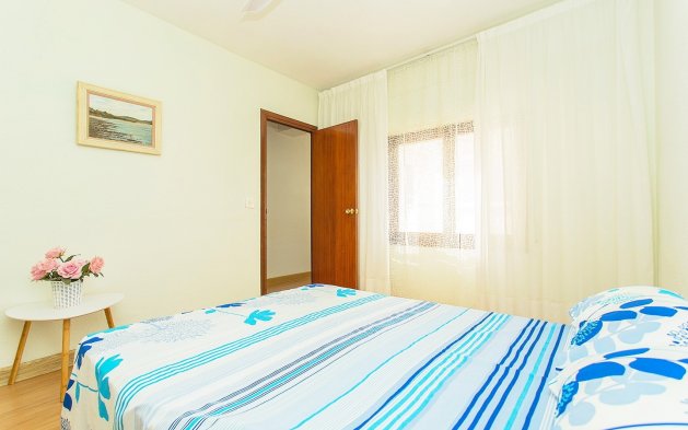 Resale - Apartment / flat - Torrevieja - Playa del Cura
