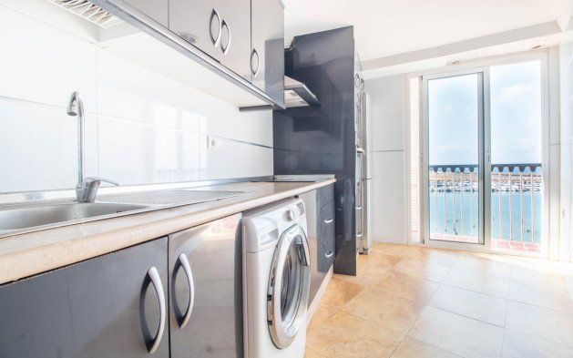 Resale - Apartment / flat - Torrevieja - Acequion