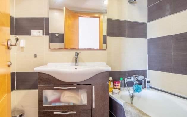 Resale - Apartment / flat - Torrevieja - Acequion