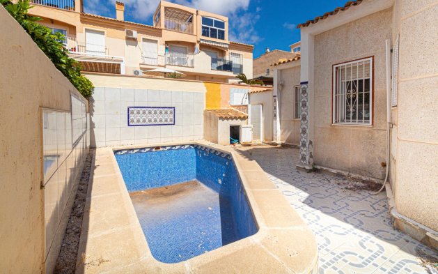 Resale - Villa - Orihuela Costa - Los Almendros-La Florida