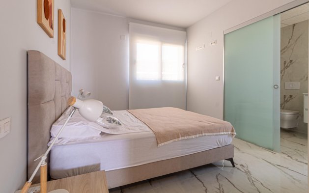 Resale - Apartment / flat - Orihuela Costa - Los Almendros-La Florida