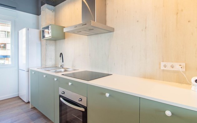 Resale - Apartment / flat - Torrevieja - Acequion