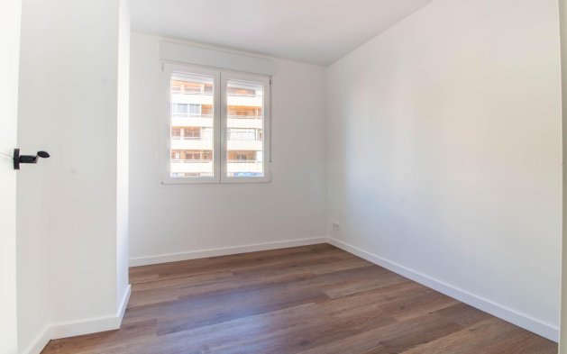 Resale - Apartment / flat - Torrevieja - Acequion