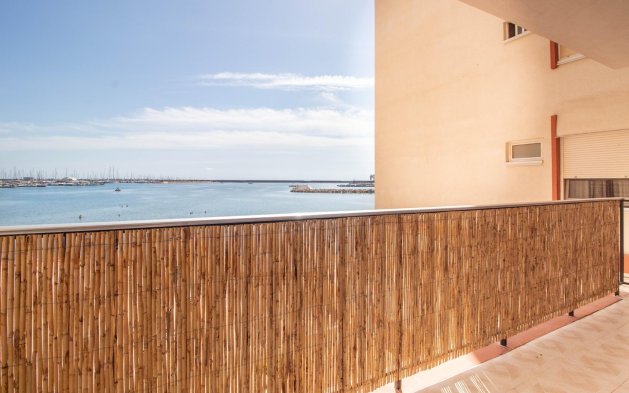 Resale - Apartment / flat - Torrevieja - Acequion