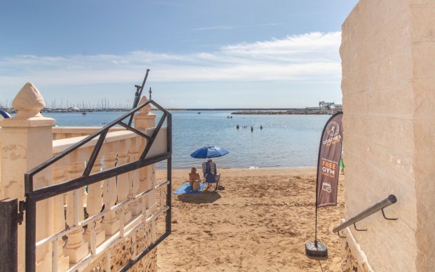 Resale - Apartment / flat - Torrevieja - Acequion