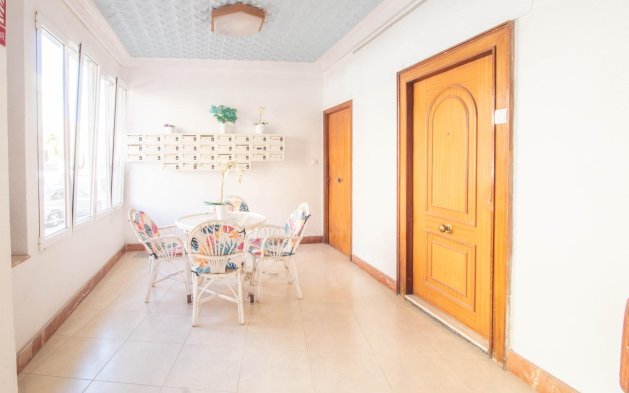 Resale - Apartment / flat - Torrevieja - Acequion