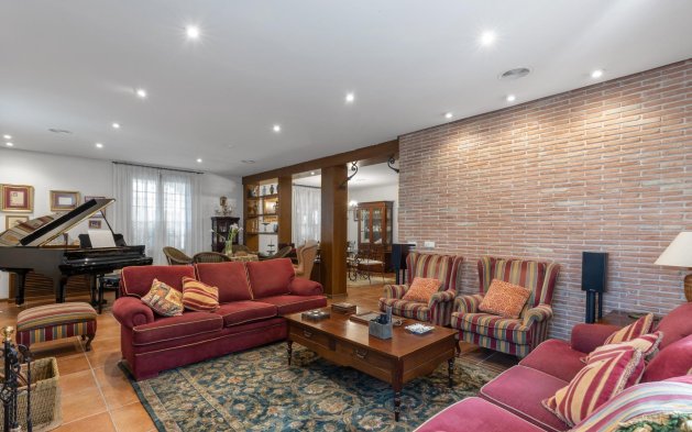 Resale - Villa - Torrevieja - La Veleta