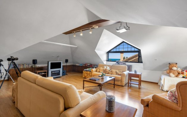 Resale - Villa - Torrevieja - La Veleta