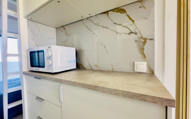 Resale - Apartment / flat - Torrevieja - Los Frutales