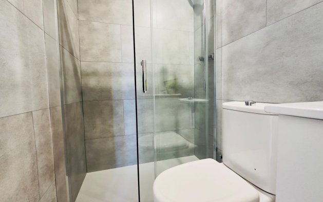 Resale - Apartment / flat - Torrevieja - Los Frutales