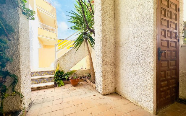 Resale - Apartment / flat - Torrevieja - Los Frutales