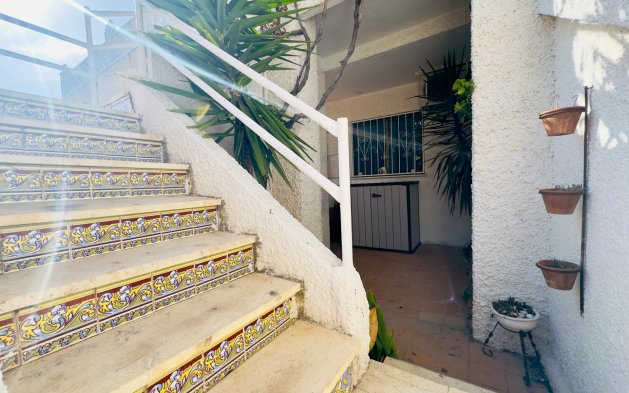 Resale - Apartment / flat - Torrevieja - Los Frutales