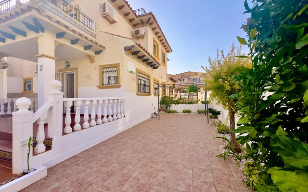 Resale - Villa - Orihuela Costa - Cabo Roig