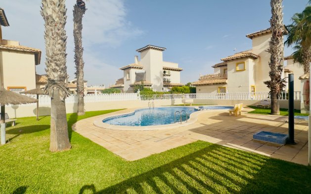 Resale - Villa - Orihuela Costa - Cabo Roig