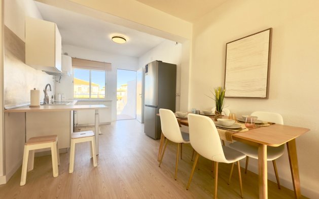 Resale - Apartment / flat - Orihuela Costa - La Regia