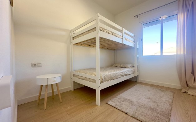 Resale - Apartment / flat - Orihuela Costa - La Regia