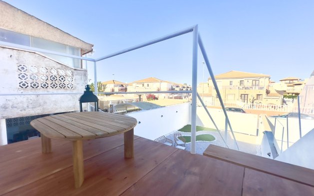 Resale - Apartment / flat - Orihuela Costa - La Regia