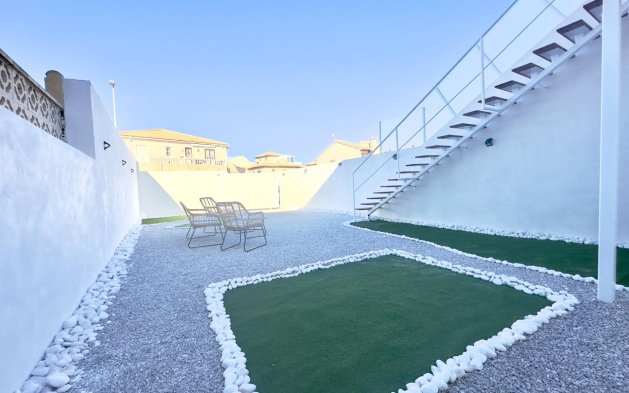 Resale - Apartment / flat - Orihuela Costa - La Regia