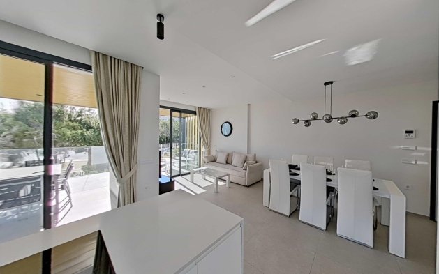 Resale - Apartment / flat - Orihuela - Las Colinas Golf