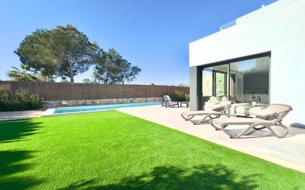 Resale - Villa - Orihuela - Las Colinas Golf