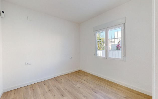 Resale - Bungalow - Orihuela Costa - Villamartin