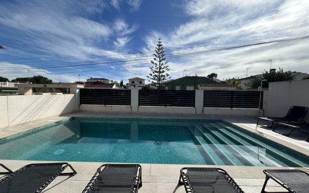 Perpardavimas - Vila - Torrevieja - Los Balcones - Los Altos