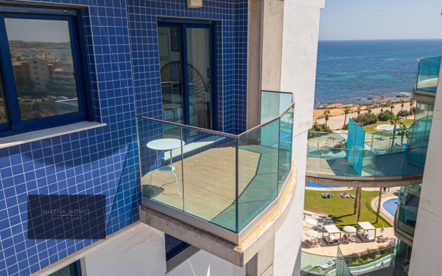 Odsprzedaż - Mieszkanie w bloku - Torrevieja