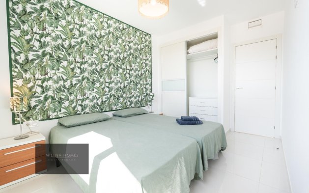 Odsprzedaż - Mieszkanie w bloku - Torrevieja