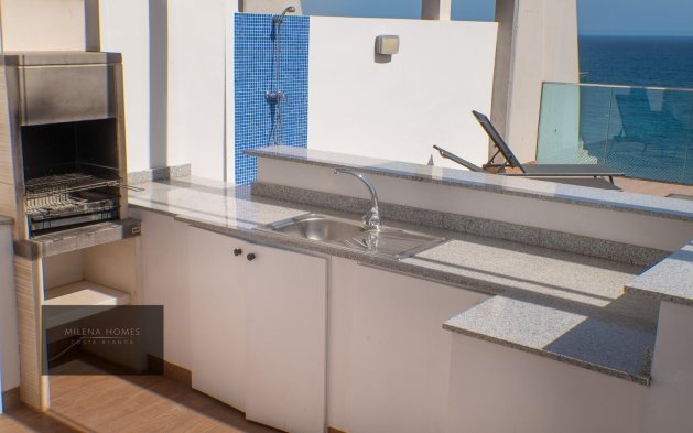 Odsprzedaż - Mieszkanie w bloku - Torrevieja