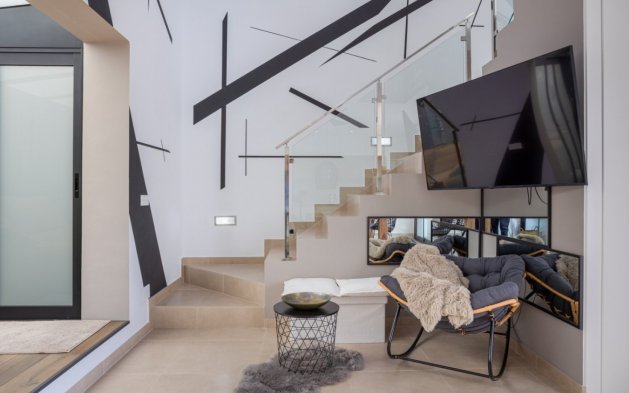 Videresalg - Tosidig - Benijofar