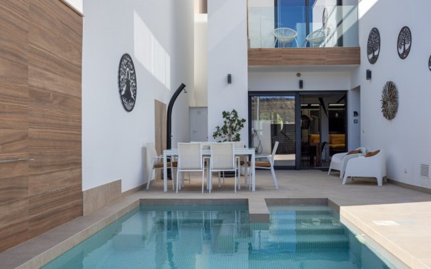 Videresalg - Tosidig - Benijofar