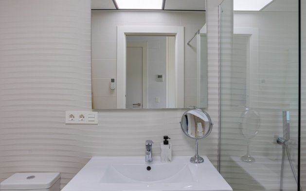 Videresalg - Tosidig - Benijofar