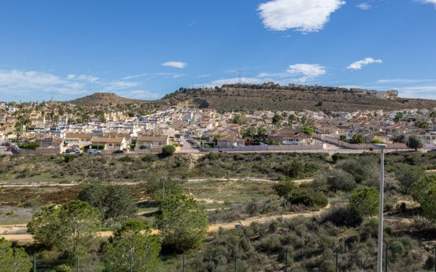 Videresalg - Tosidig - Benijofar