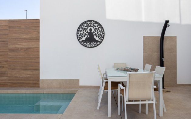 Videresalg - Tosidig - Benijofar