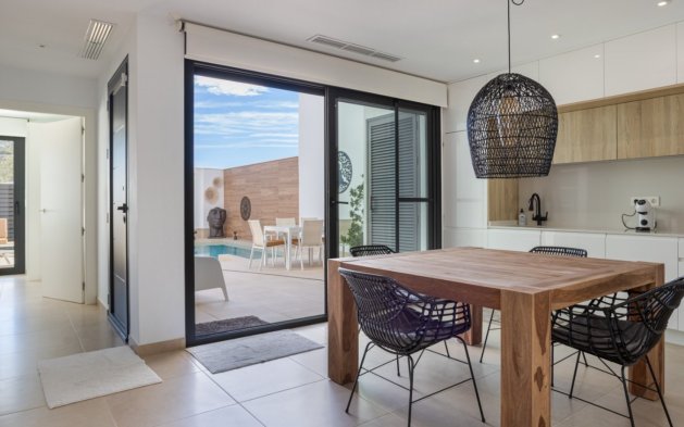 Videresalg - Tosidig - Benijofar