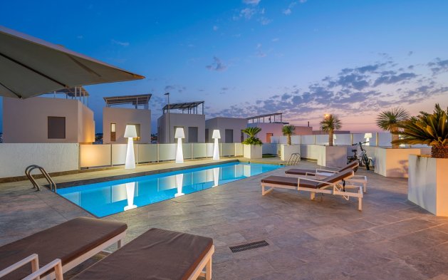 Perpardavimas - Vila - Orihuela Costa - Villamartín