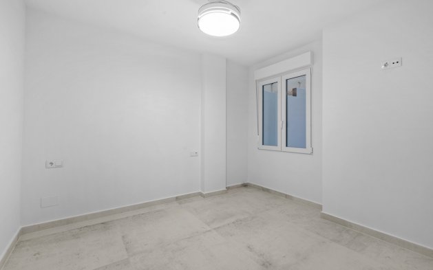 Perpardavimas - Butas - Torrevieja - El Acequión - Los Náufragos