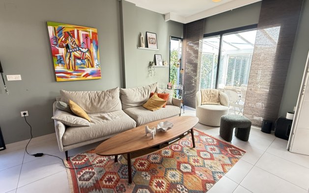 Perpardavimas - Vila - Orihuela Costa - La Zenia