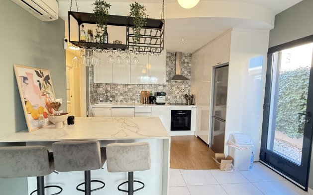 Perpardavimas - Vila - Orihuela Costa - La Zenia