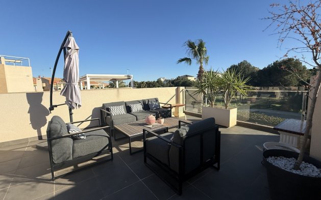 Perpardavimas - Vila - Orihuela Costa - La Zenia