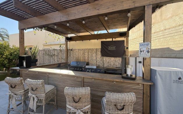 Perpardavimas - Vila - Orihuela Costa - La Zenia